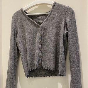 American Eagle Gray Long Sleeve Shirt